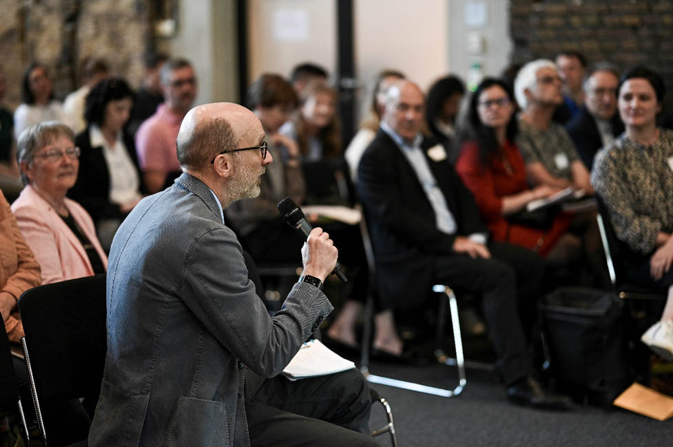 Discussions at the General Assembly